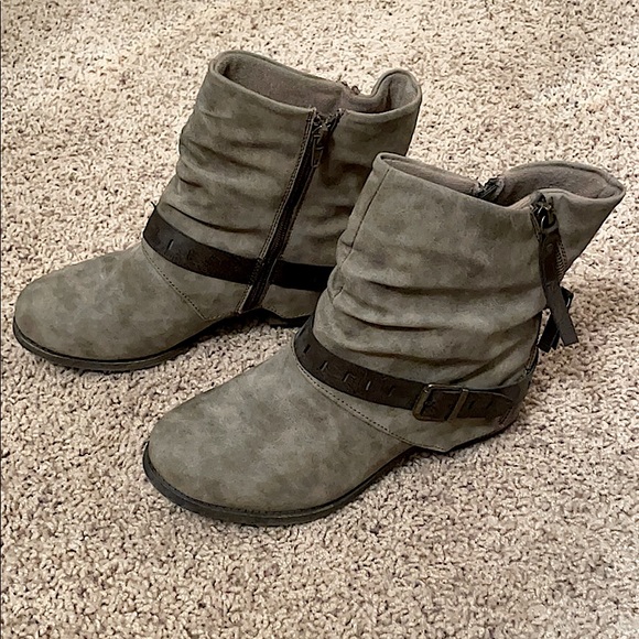 Jellypop Gray Suede Booties Size 7.5